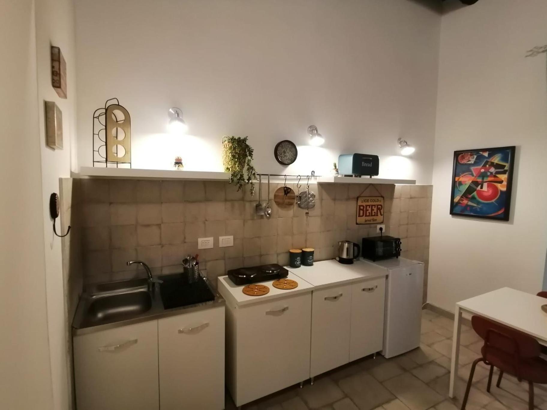 Il Vicoletto Sul Castello Apartment Наполи Екстериор снимка