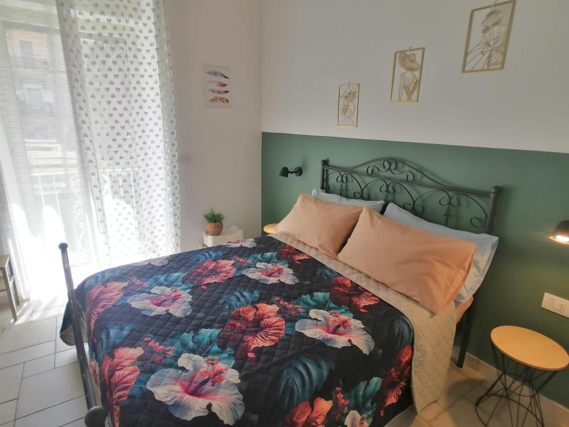 Il Vicoletto Sul Castello Apartment Наполи Екстериор снимка